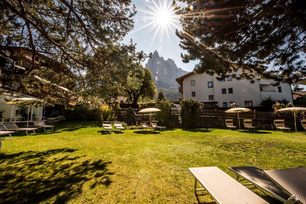 Hotel Enzian Genziana Alpe di Alpe di Siusi Extérieur photo